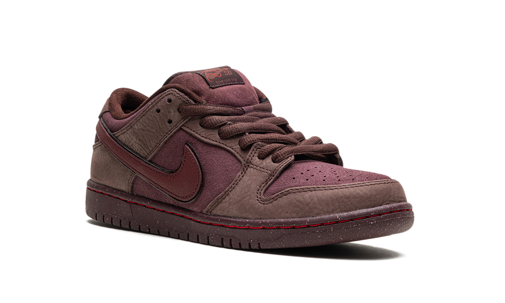 SB Dunk Low "City of Love" FN0619 600