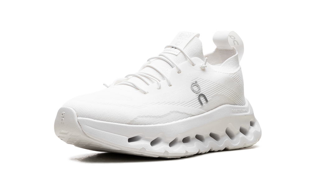 Cloudtilt WMNS "LOEWE All White" 3WD30310108