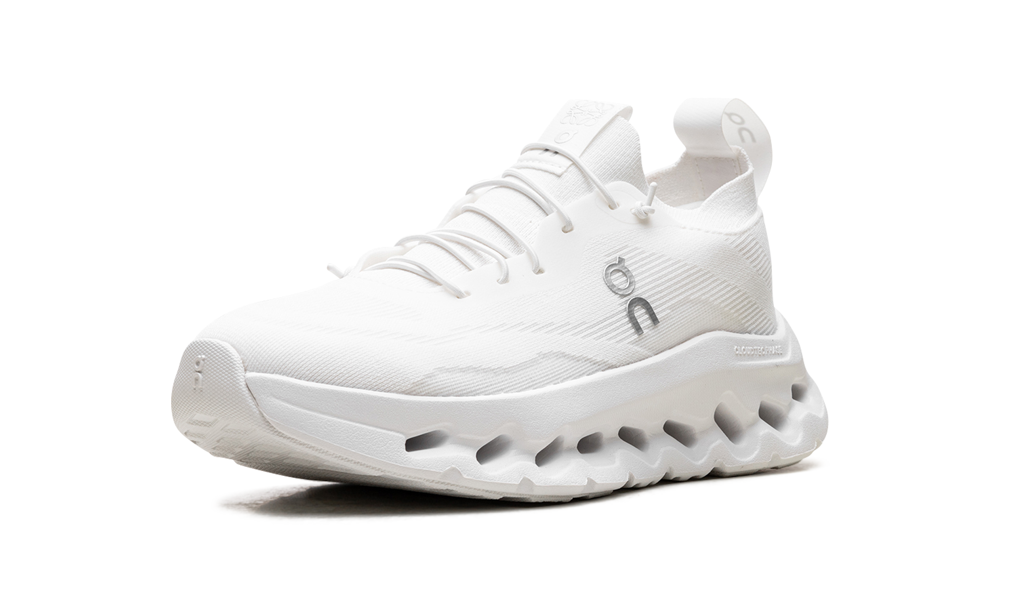 Cloudtilt WMNS "LOEWE All White" 3WD30310108