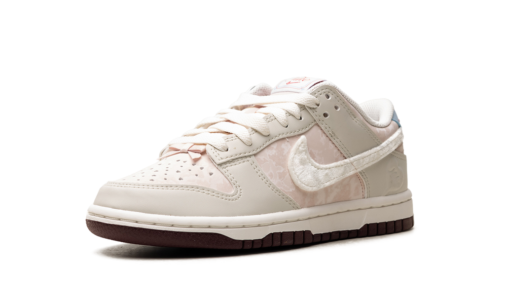 Nike Dunk Low WMNS "Valentine's Day" IQ1145 610