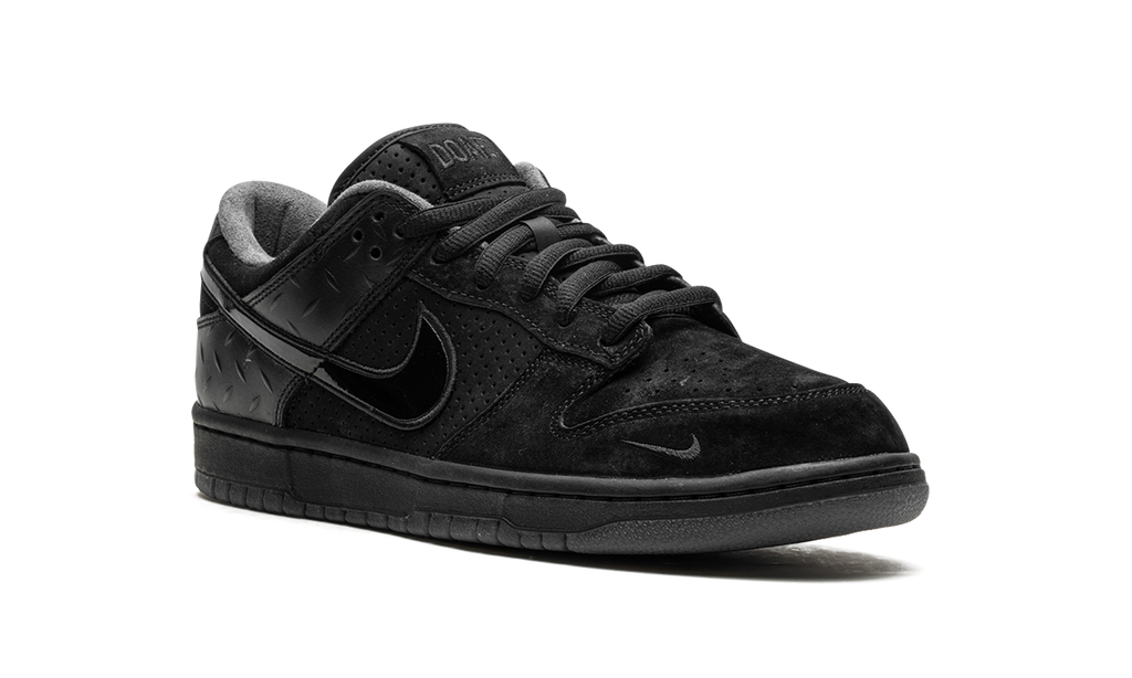 Dunk Low Black "Division Street - What The Duck Alternate" HV1470 001