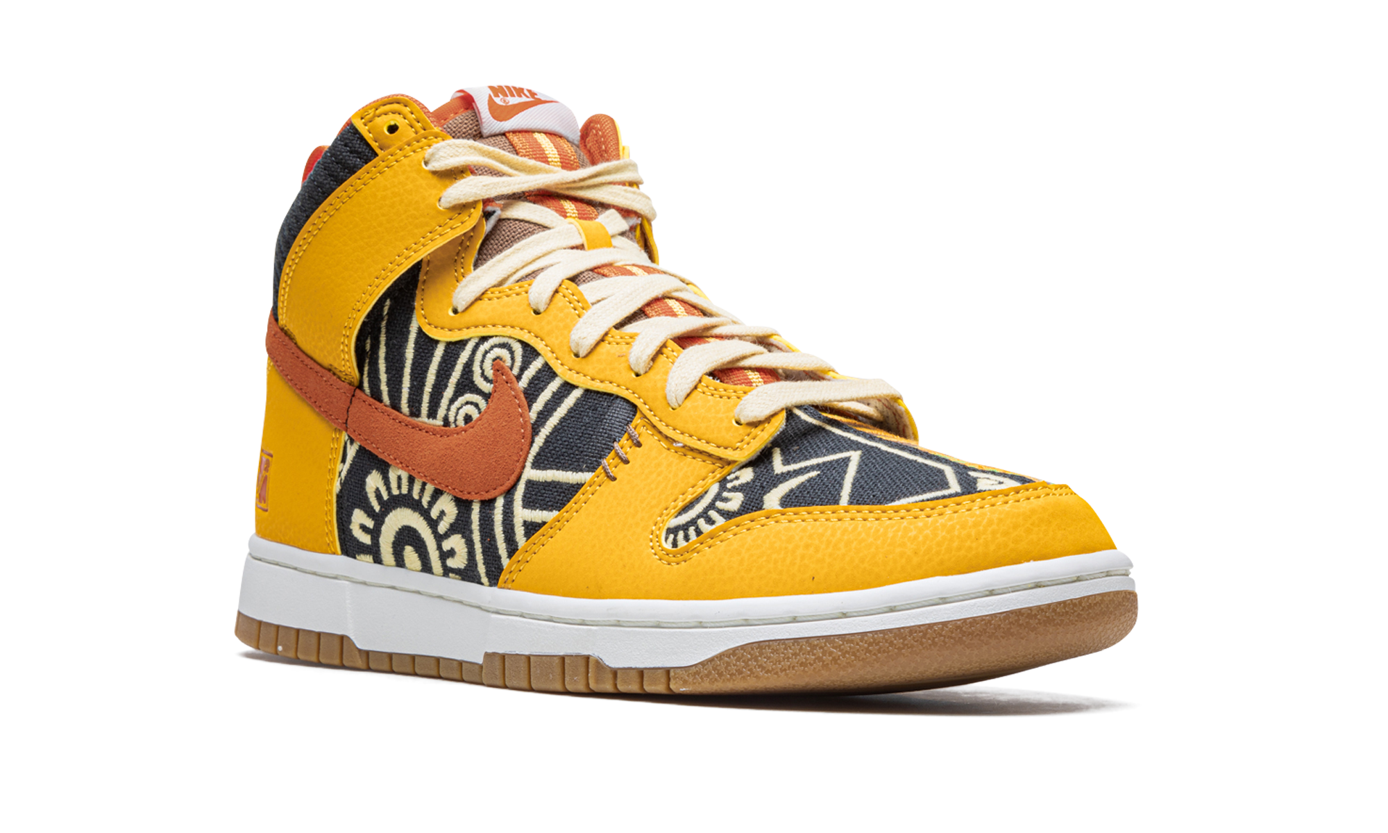 Dunk High "Somos Familia" DZ5354 045