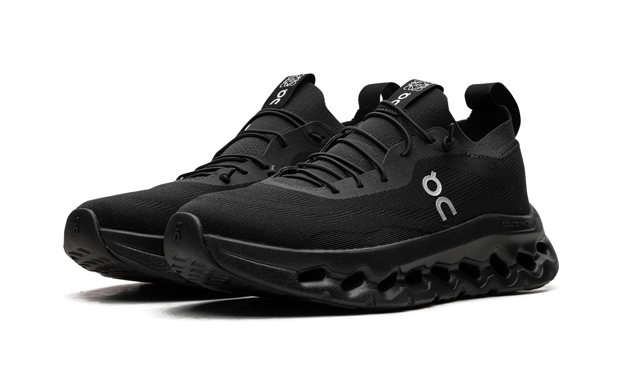 Cloudtilt WMNS "LOEWE All Black" 3WD30310485