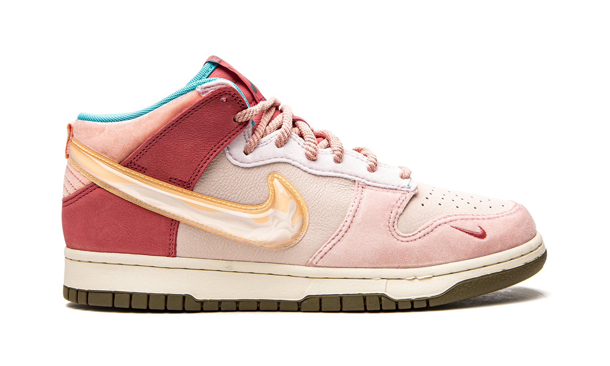 Dunk Mid "Social Status - Strawberry Chocolate" DJ1173 600