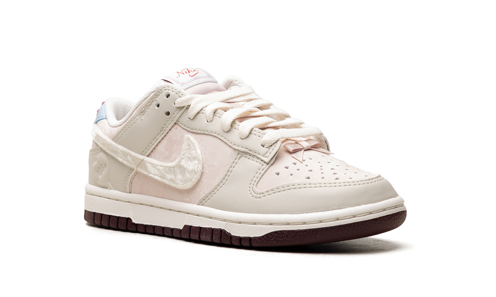 Nike Dunk Low WMNS "Valentine's Day" IQ1145 610