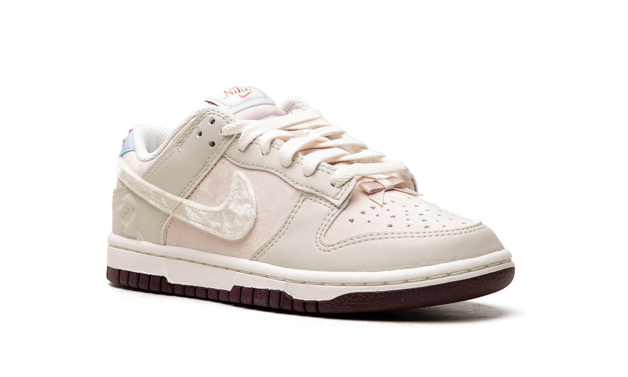 Nike Dunk Low WMNS "Valentine's Day" IQ1145 610