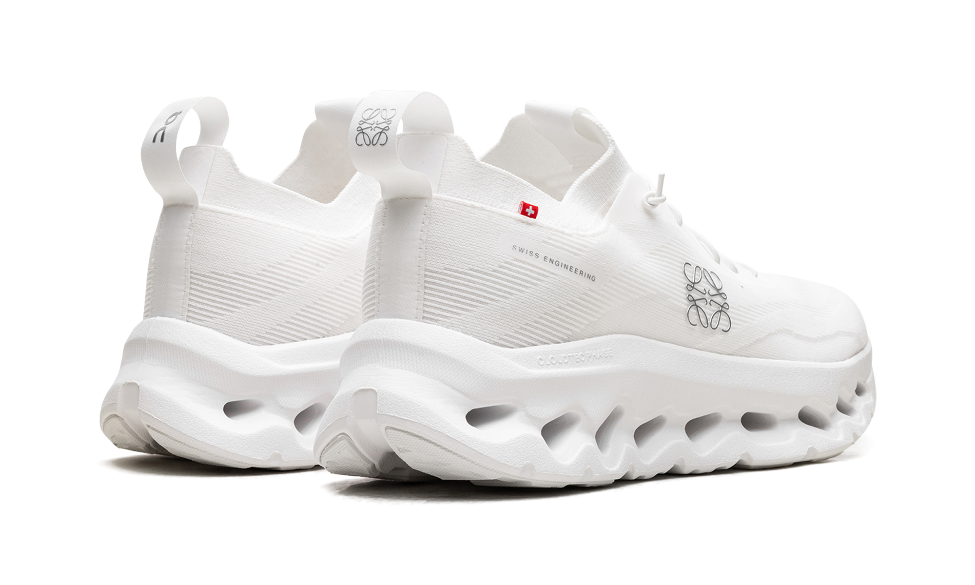 Cloudtilt "LOEWE All White" 3MD30330108