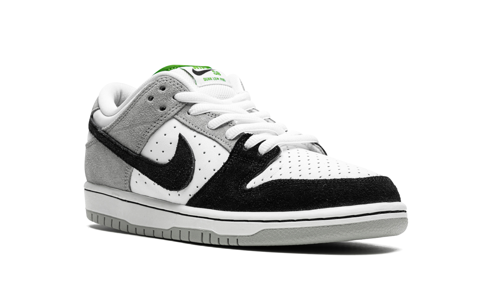 SB Dunk Low Pro "Chlorophyll" BQ6817 011