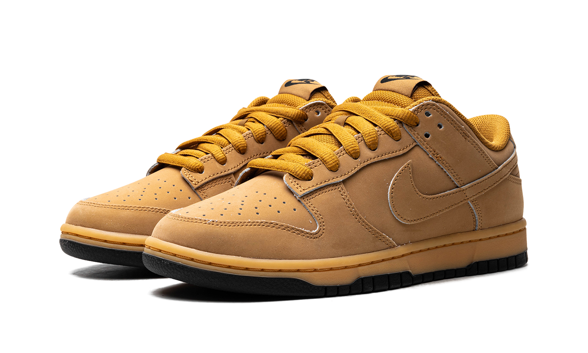 Dunk Low Retro SE "Wheat Gum" HQ1932 700