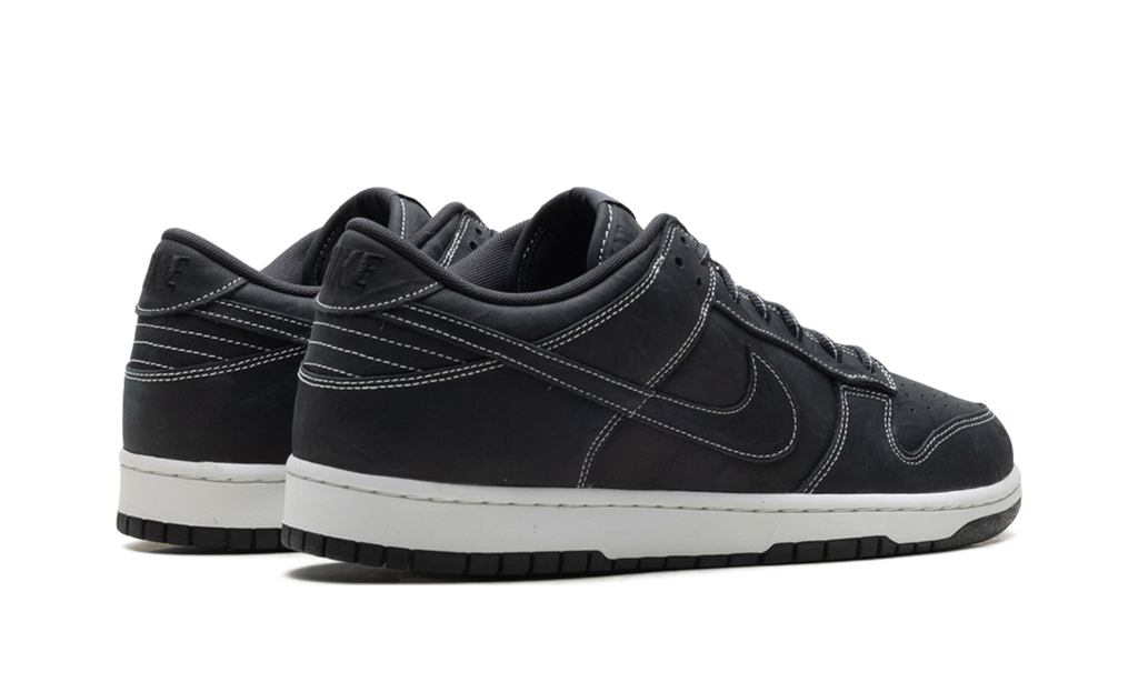 Dunk Low "Off-Noir / Summit White" IO4550 001
