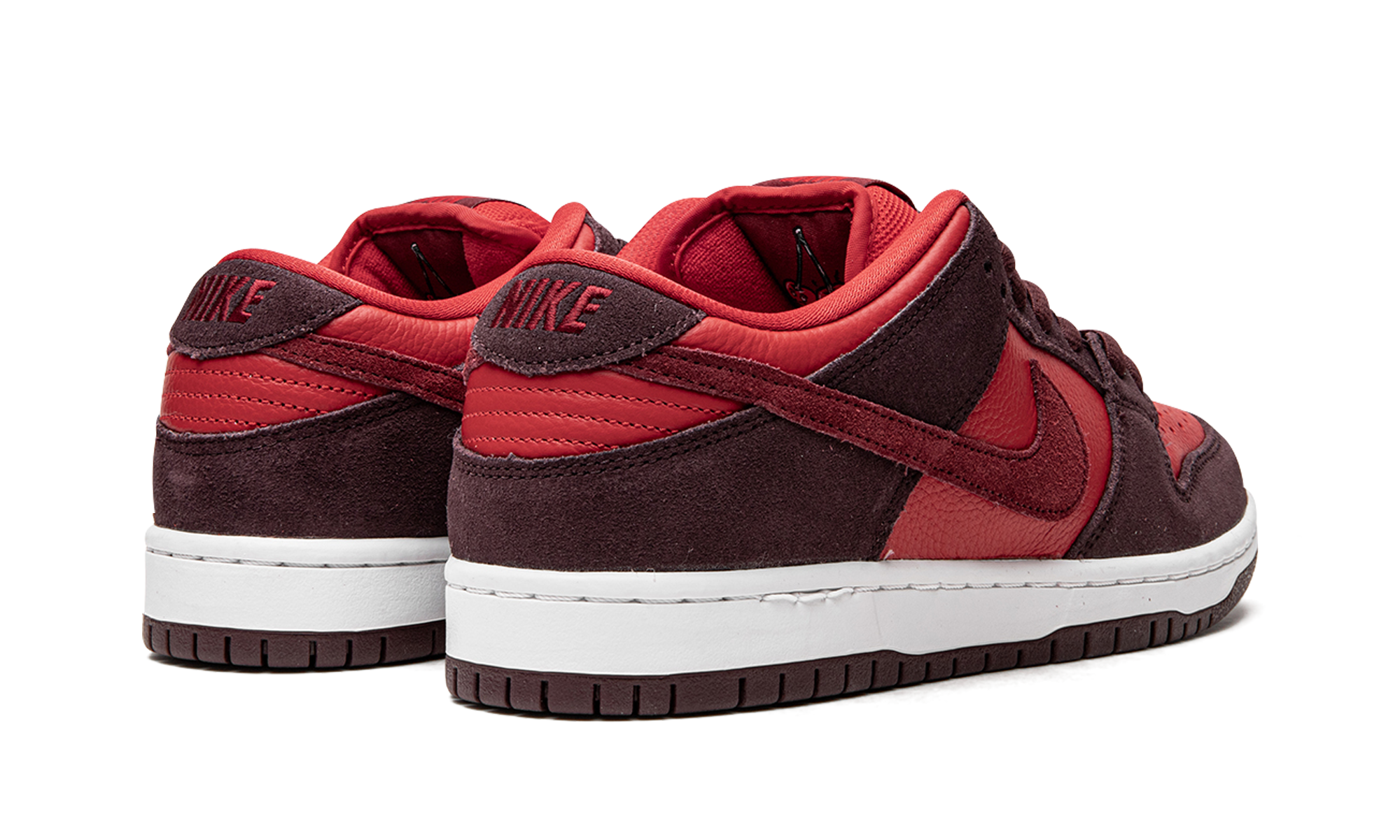 SB Dunk Low "Cherry" DM0807 600