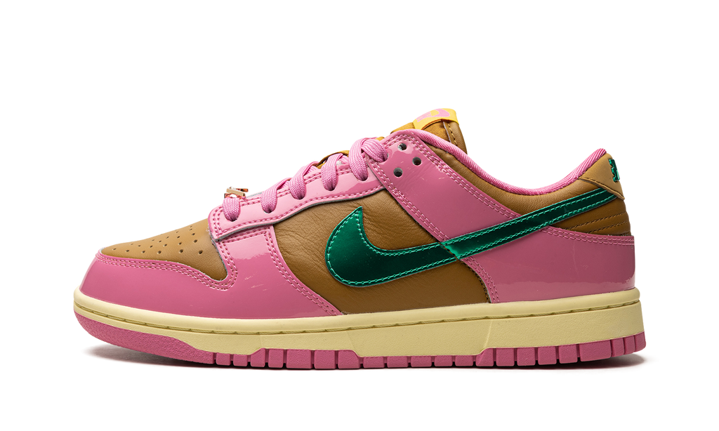 DUNK LOW WMNS "Parris Goebel" FN2721 600