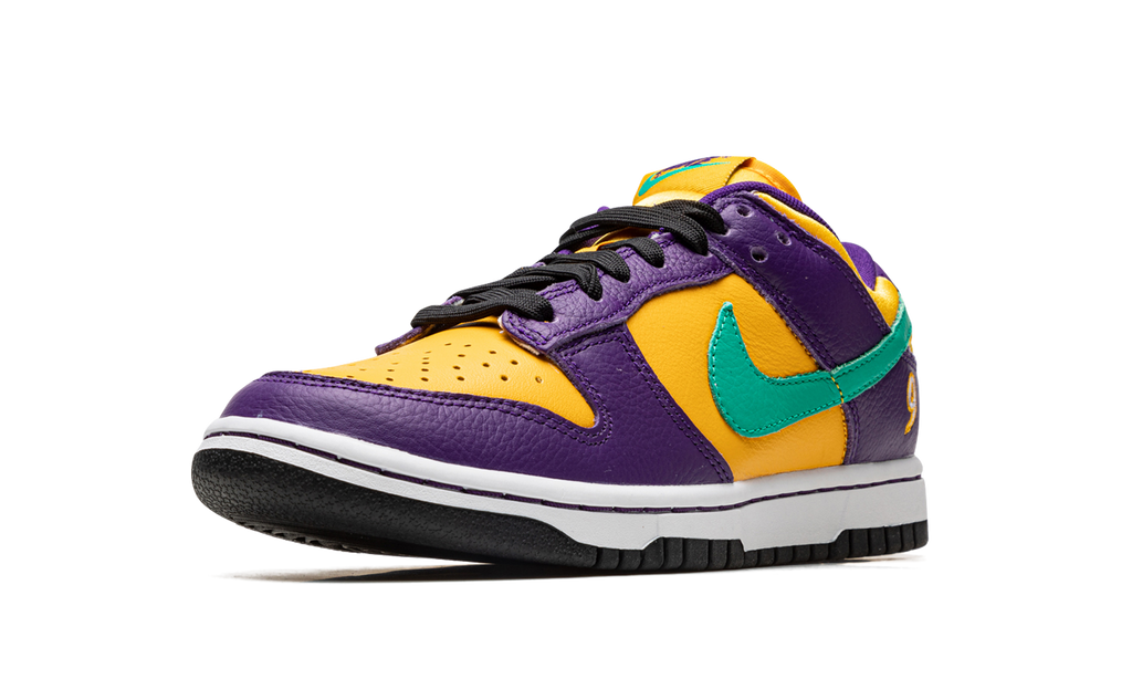 DUNK LOW WMNS "Lisa Leslie" DO9581 500