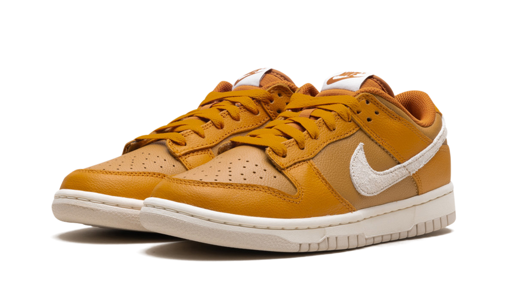 Dunk Low "Monarch" HJ9121 815