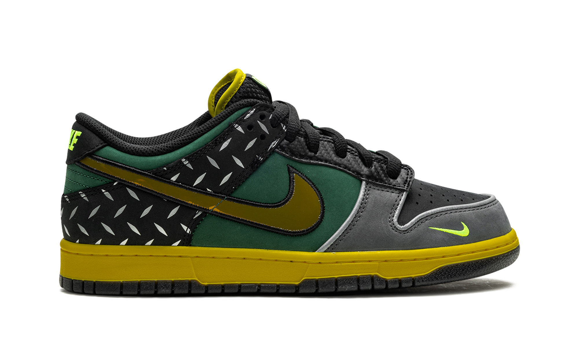 Nike Dunk Low UO PREM "What The Duck Home" HV1454 001