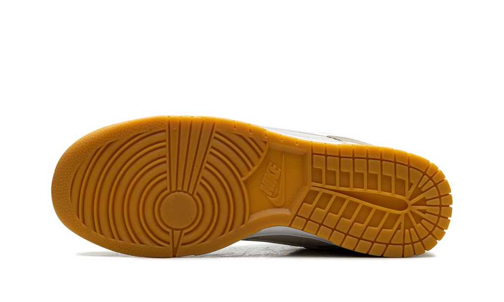 Dunk Low "Light Orwood Brown" HQ1931 100