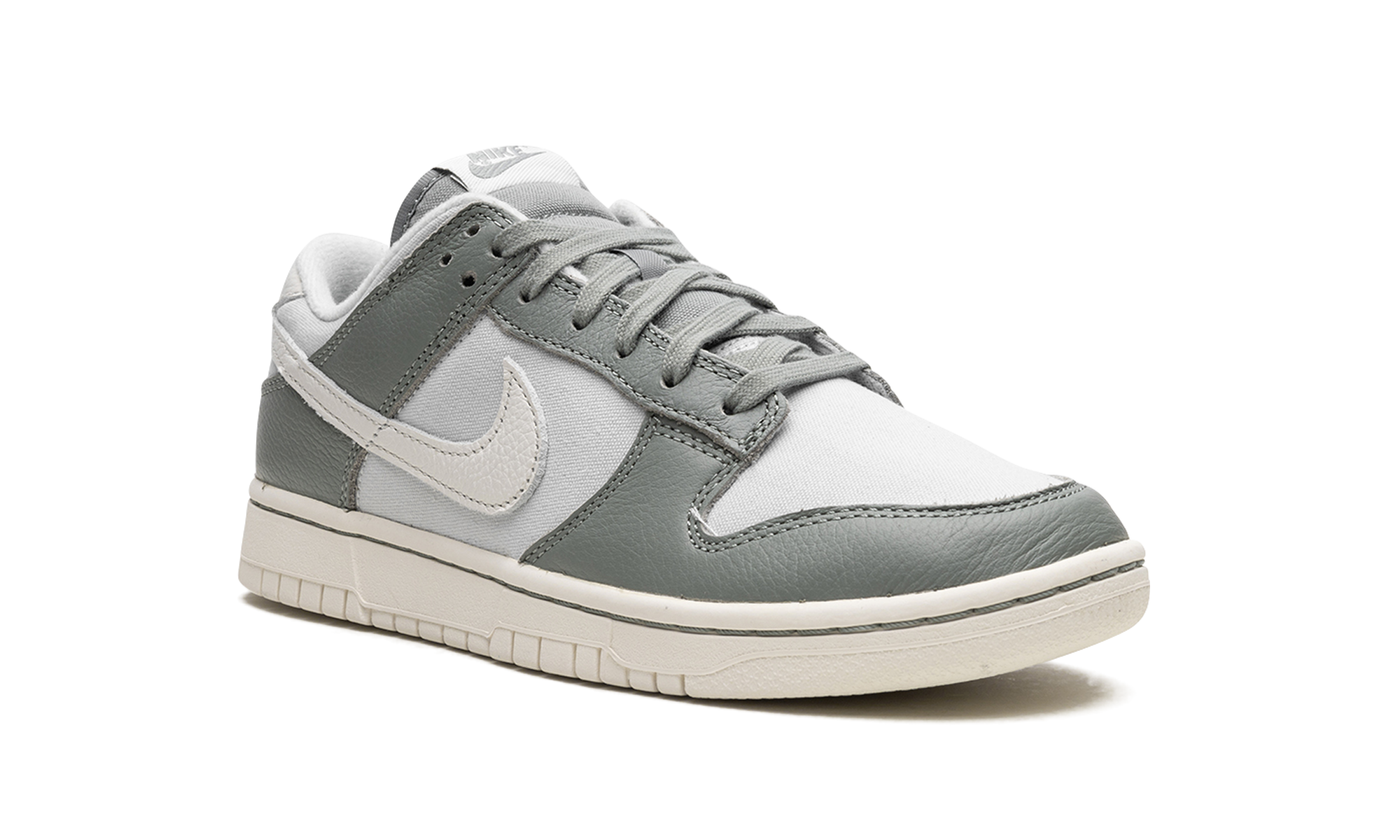 Dunk Low Retro PRM "Mica Green" DV7212 300