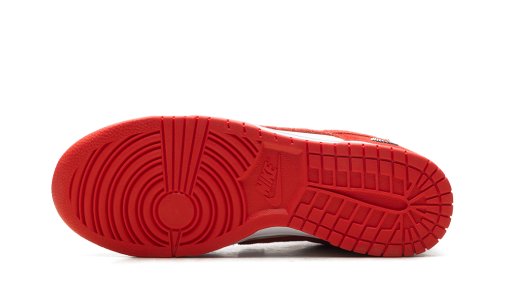 Dunk Low WMNS "Sail White Metallic Silver Light Crimson" IO4244 103