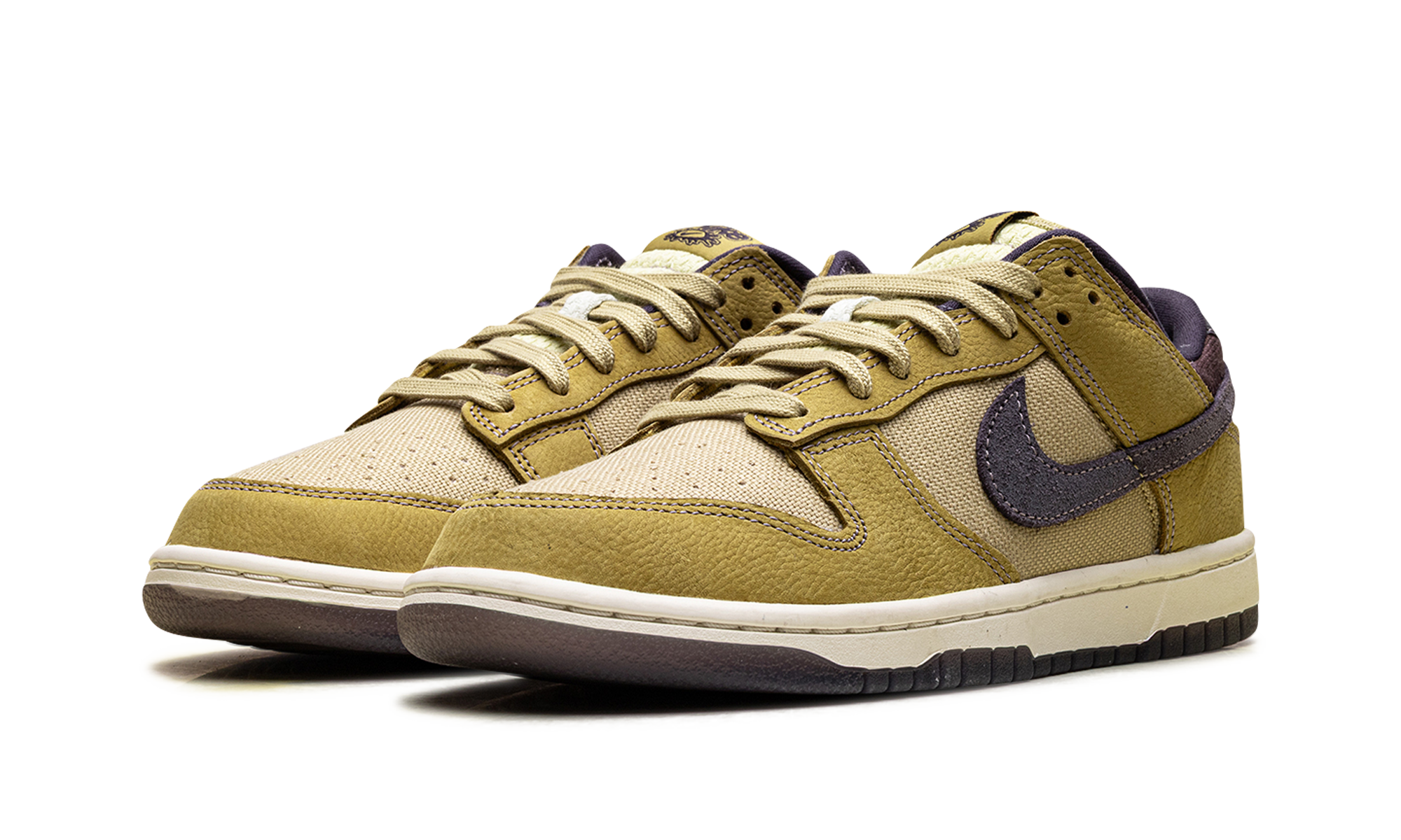 Dunk Low Retro SE "Buff Gold Dark Raisin" IB6752 700