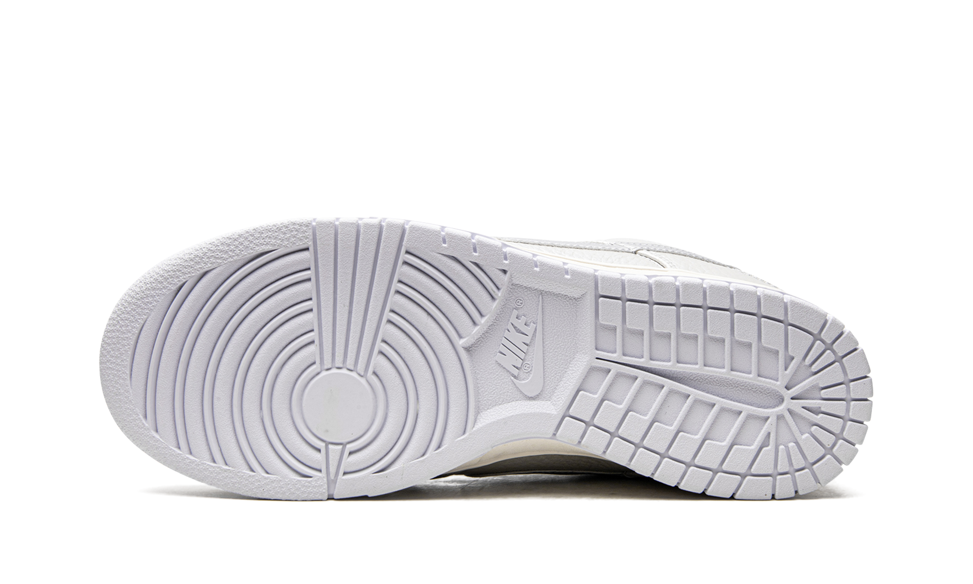 Dunk Low "Metallic Silver" DX3197 095