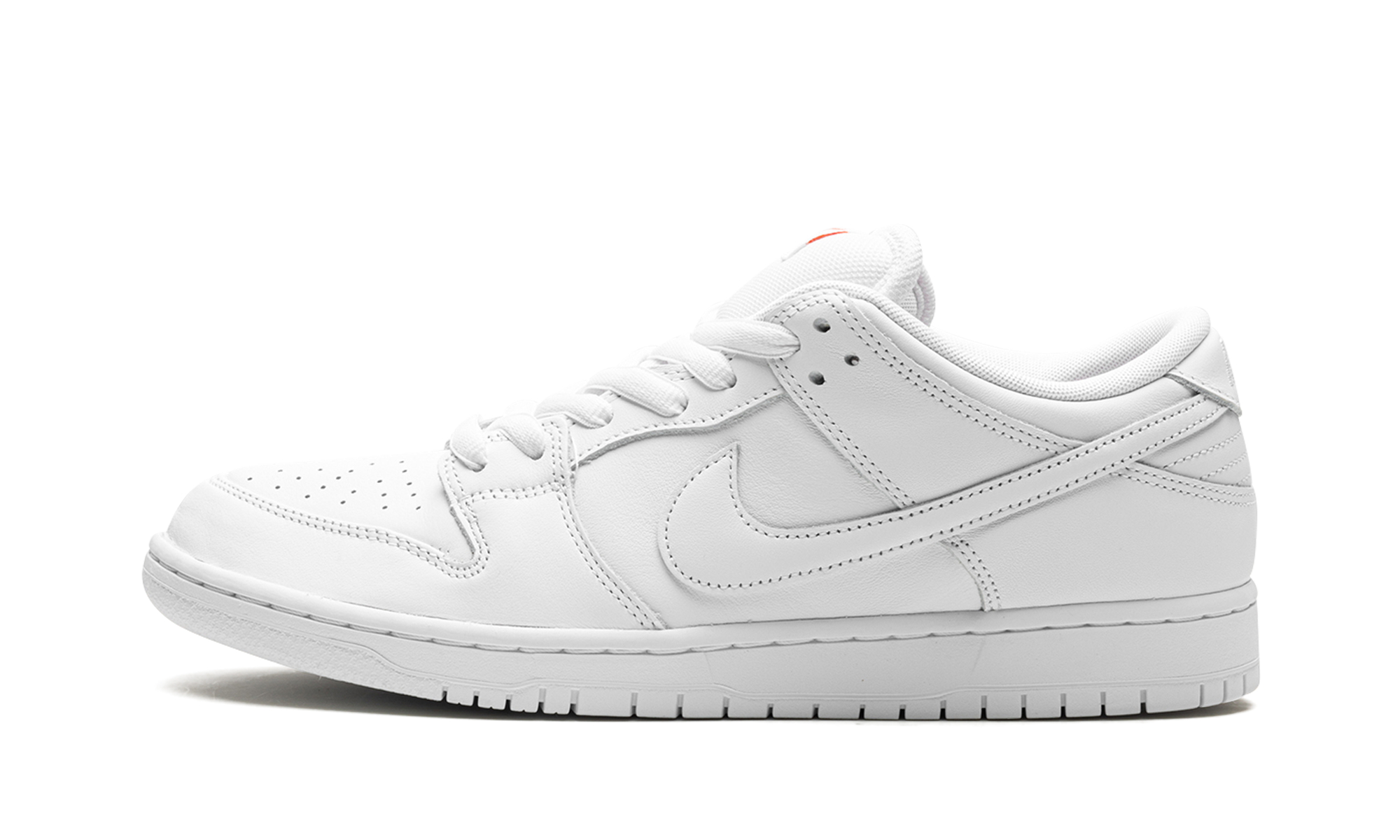 SB Dunk Low Pro "Triple White" FJ1674 100