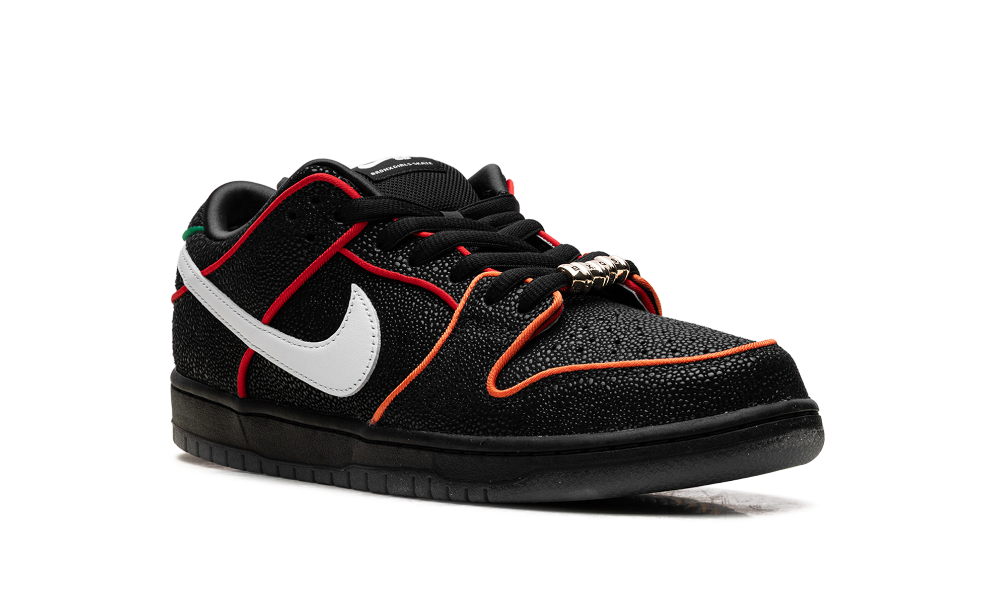 SB Dunk Low "Bronx Girls Skate" HV1664 001