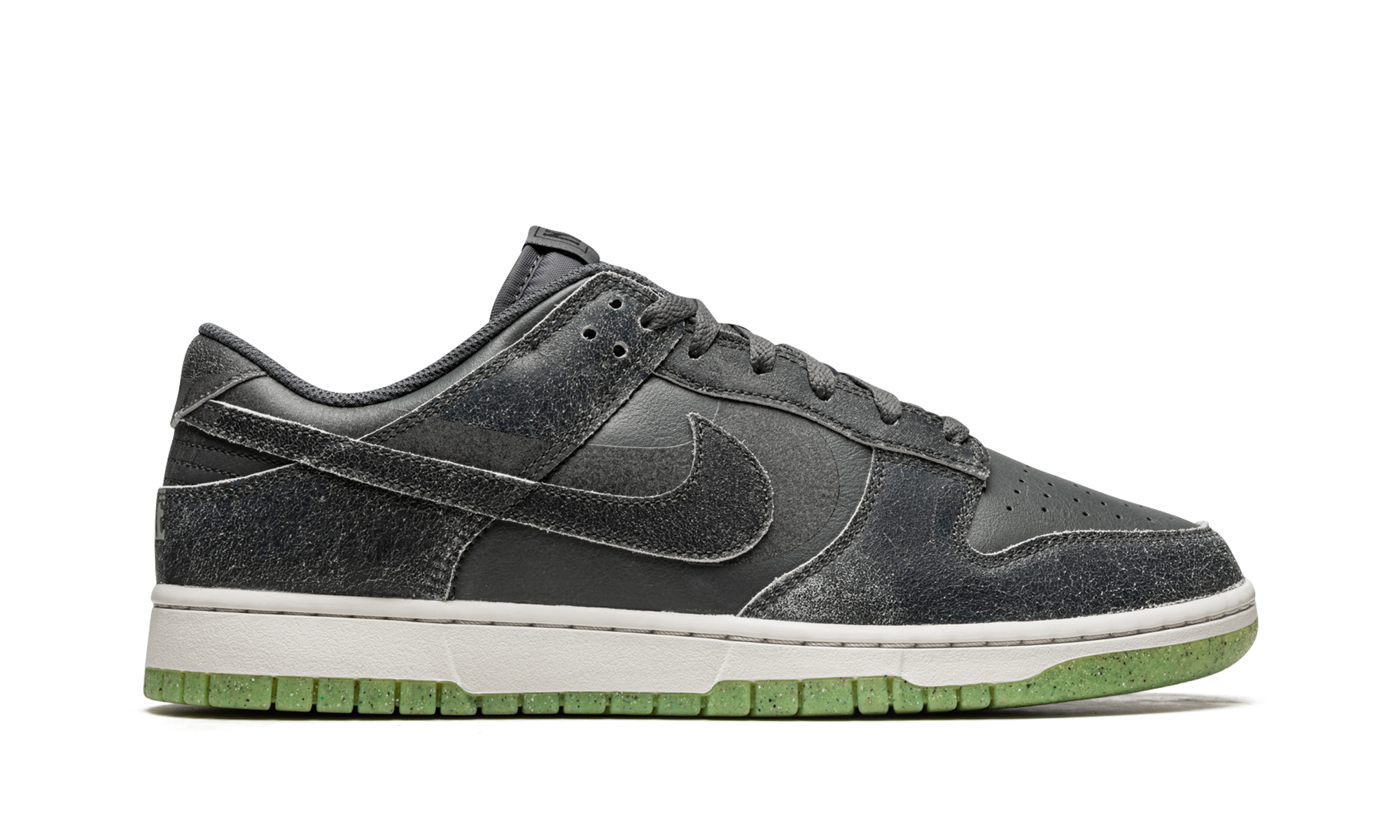 Dunk Low Retro PRM "Halloween 2022" DQ7681 001