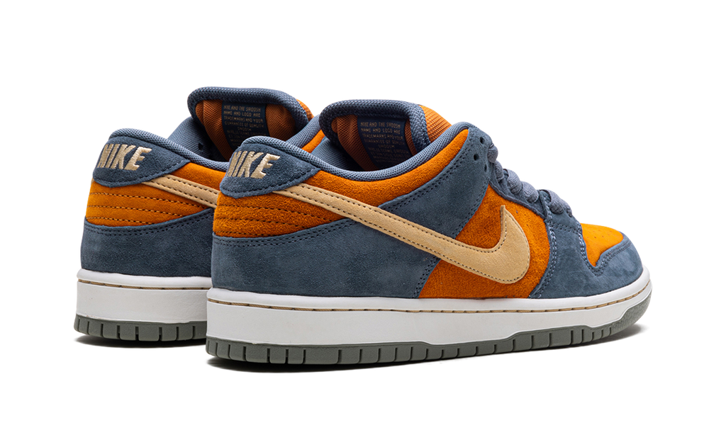 SB Dunk Low Pro "Light Carbon" HF3063 002