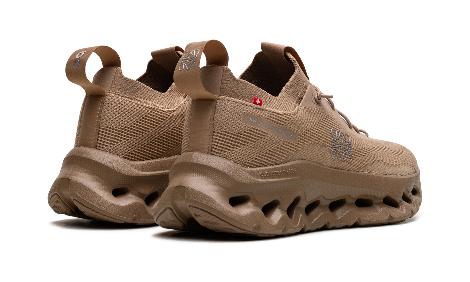 Cloudtilt WMNS "LOEWE Dark Sand" 3WD30313505