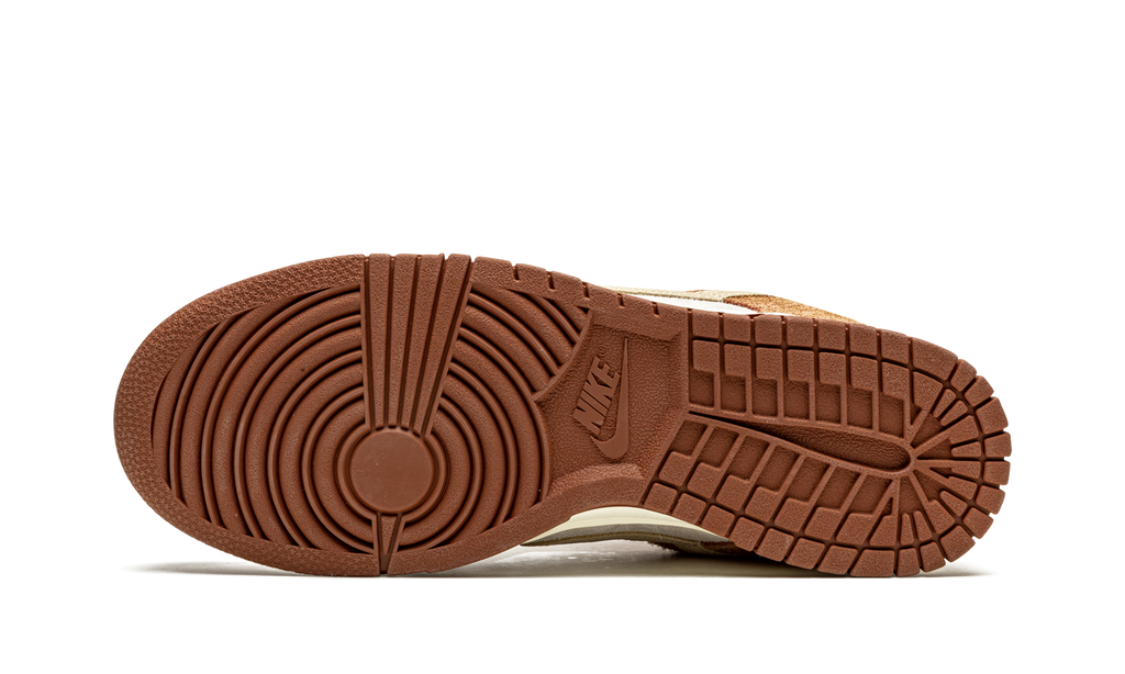 Dunk Low PRM "Medium Curry" DD1390 100