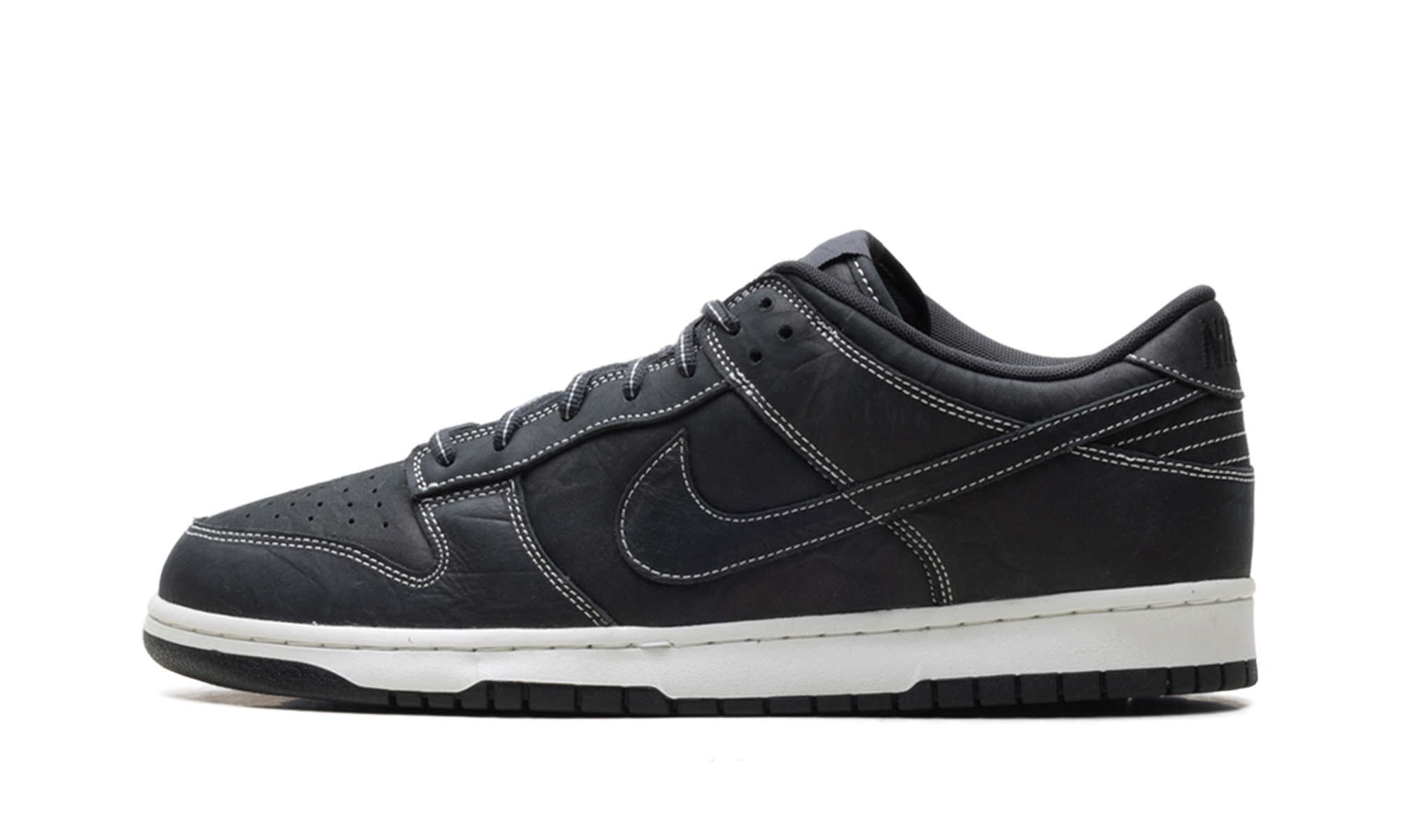 Dunk Low "Off-Noir / Summit White" IO4550 001