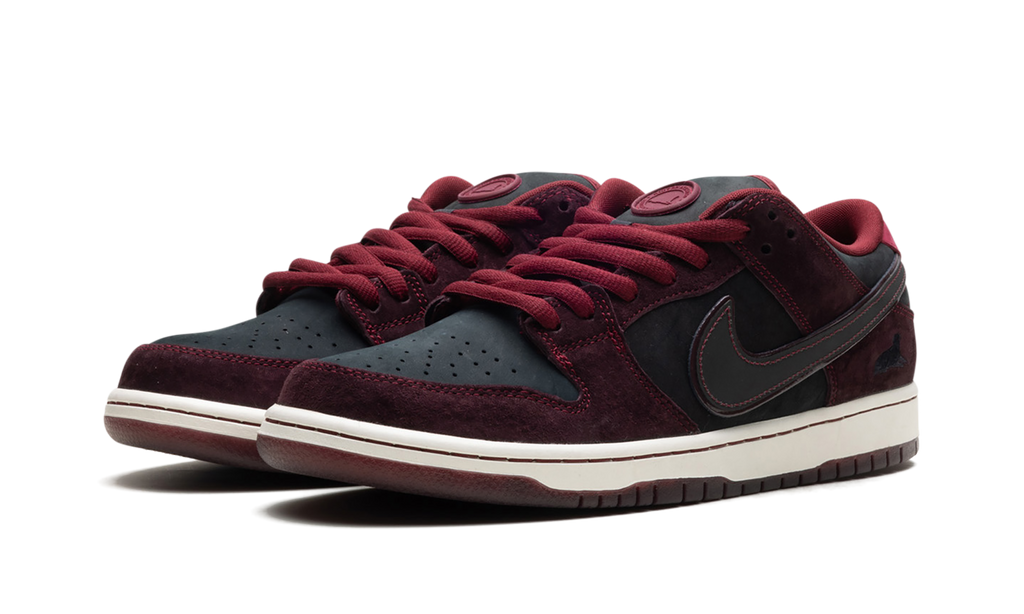SB Dunk Low "Riot Skateshop Special Box" FZ1289 200 Specialbox