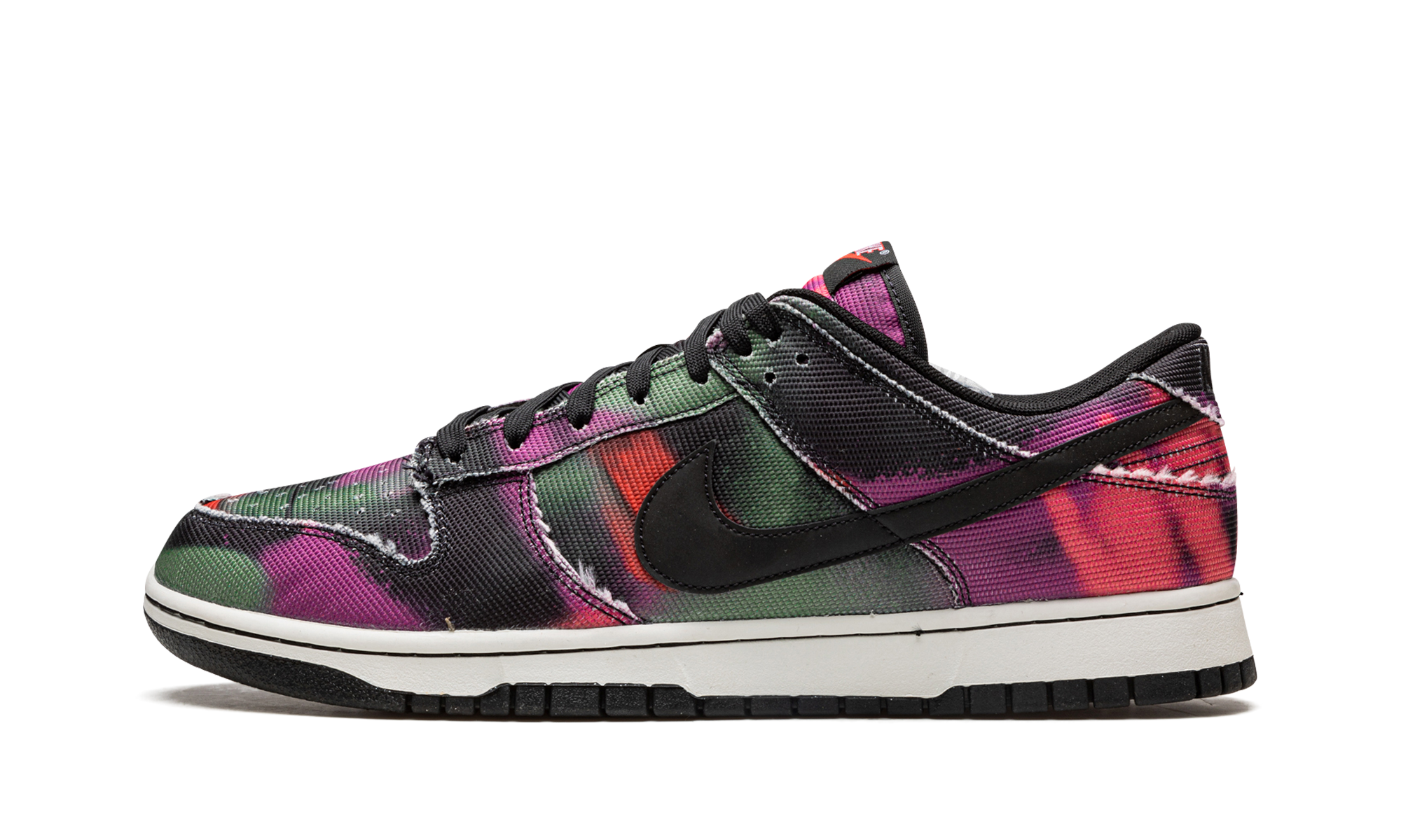 Dunk Low Retro PRM "Graffiti" DM0108 002