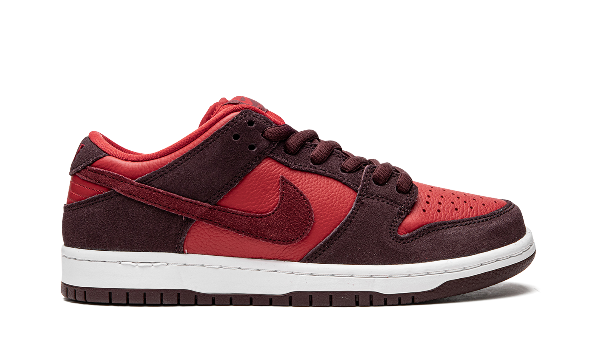 SB Dunk Low "Cherry" DM0807 600
