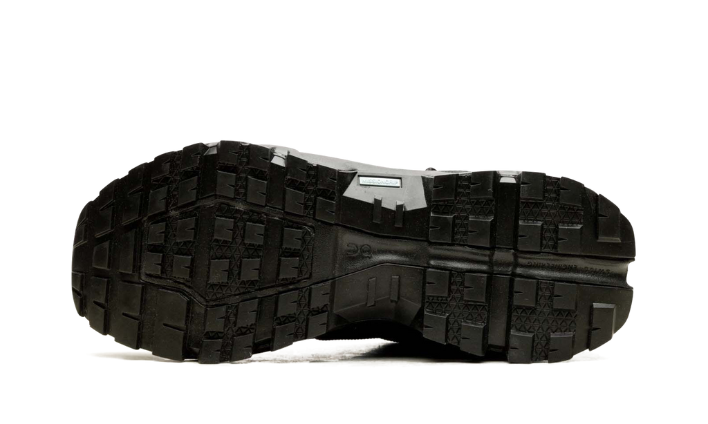 Cloudrock Low WP "Black Black" 3MF10251043