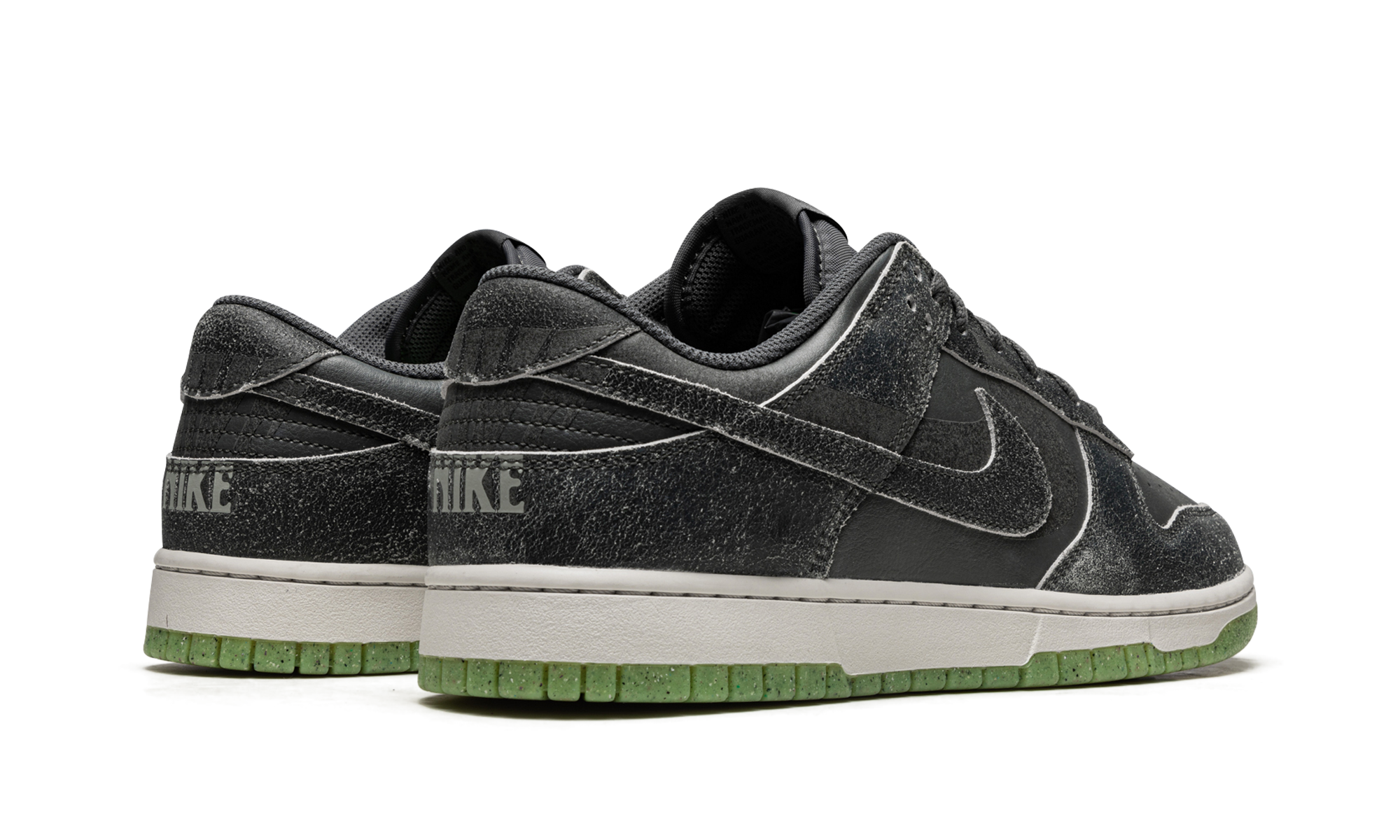 Dunk Low Retro PRM "Halloween 2022" DQ7681 001