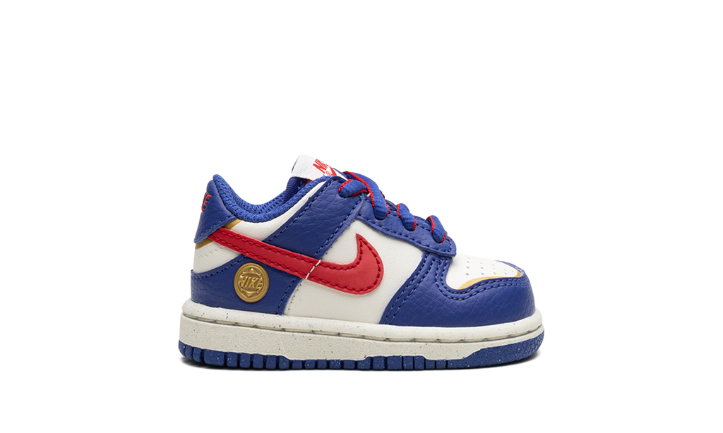Dunk Low "Superhero" FD0675 400